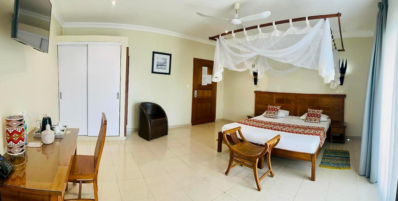 Le Lodge Des Almadies Dakar Eksteriør billede